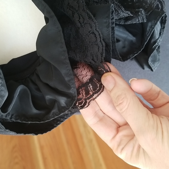 Cabi Black Ruffle Tank - Picture 6 of 7